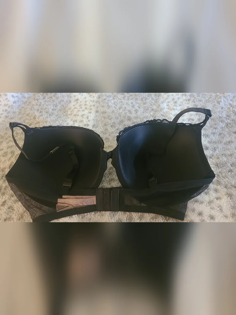 Victoria's Secret Black Lace Push-Up Bra- NWT-38DDD - Picture 3 of 5